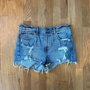 Abercrombie & Fitch Jean Shorts - The mom short, mid rise 28